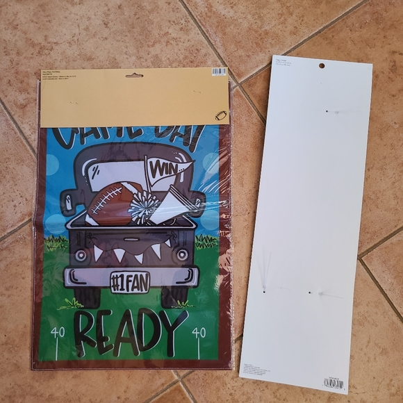 👀50% OFF🏈 NWT ‼️ Robert Stanley Signature Collection Game Day Garden Flag - Picture 10 of 11